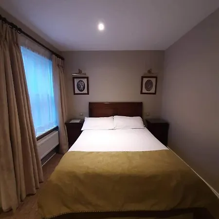 Jbs Bar & Guest Pensjonat 2*