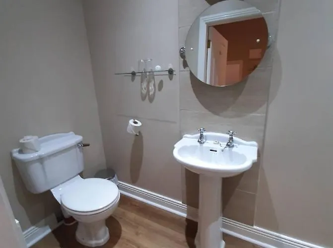 בית הארחה Jbs Bar & Guest 2*