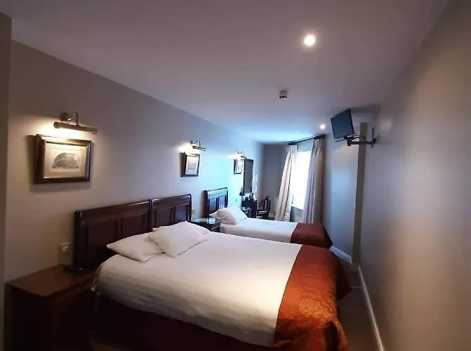 בית הארחה Jbs Bar & Guest