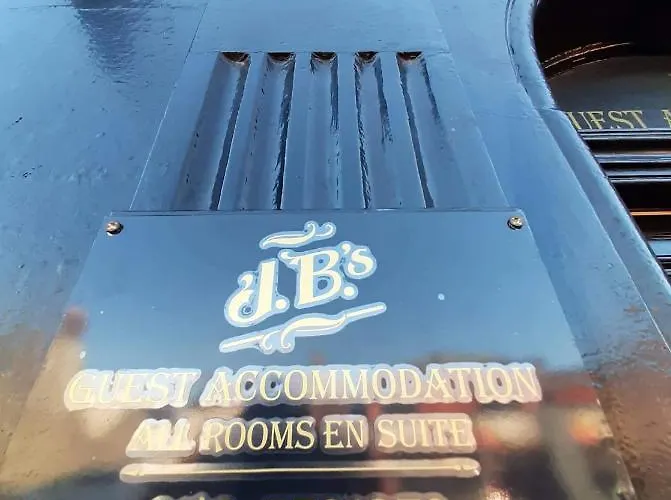 בית הארחה Jbs Bar & Guest קילקני